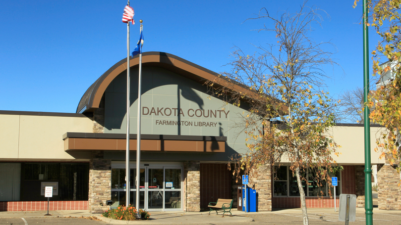 Exterior of Farmington Library.